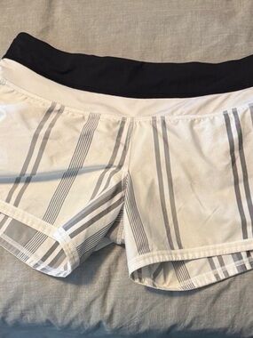 Lululemon White & Gray Striped Active Shorts with Black Waistband